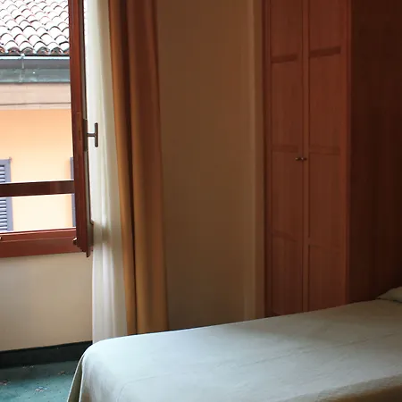 ホテル Plinius Lifestyle 4*