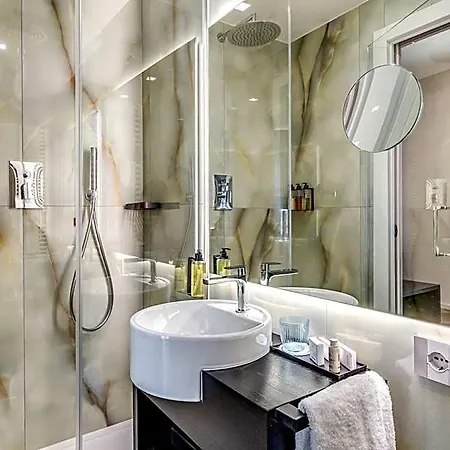 Plinius Lifestyle Otel
