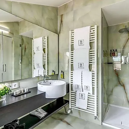 Plinius Lifestyle Otel 4*