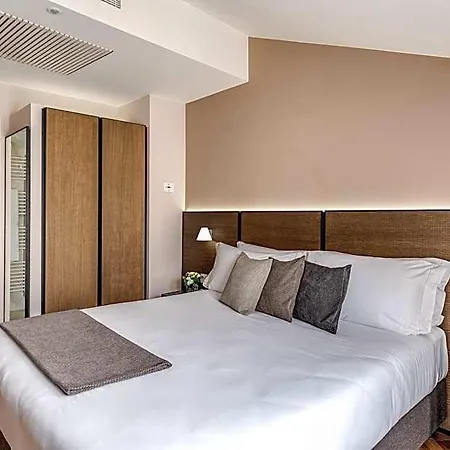 Plinius Lifestyle Otel 4*